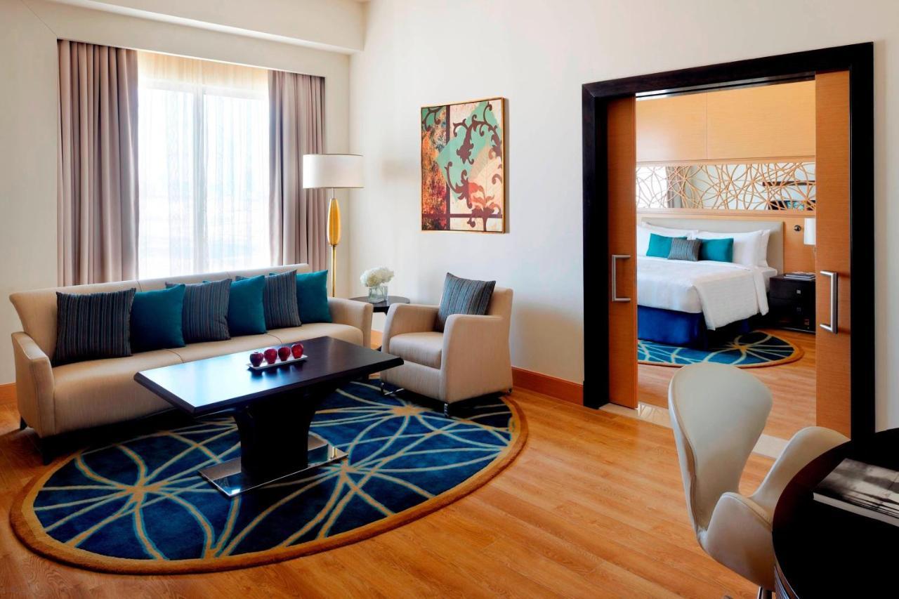 Marriott Hotel Al Jaddaf, Dubai Exterior foto Suite at the hotel