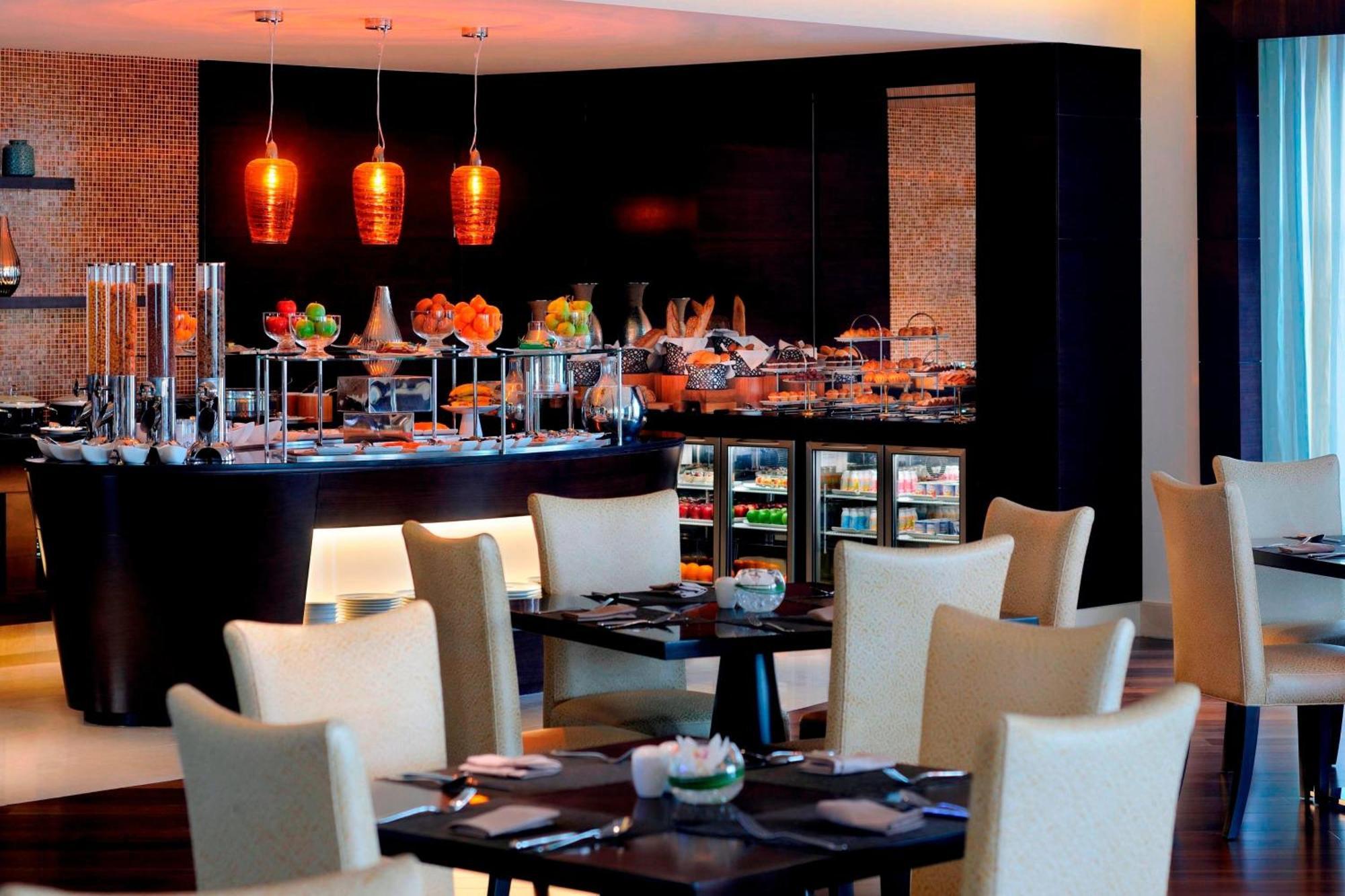 Marriott Hotel Al Jaddaf, Dubai Exterior foto The restaurant