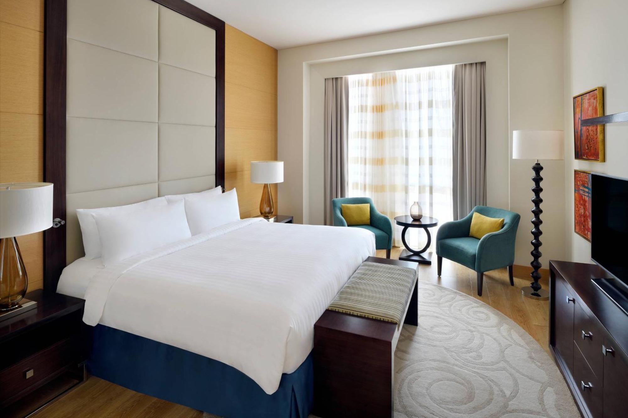 Marriott Hotel Al Jaddaf, Dubai Exterior foto A guest room at the hotel
